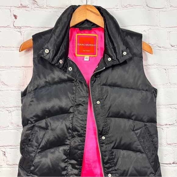 Isaac Mizrahi Vest Womens size Small Black Puffer Sleeveless Snap Front Layer - Picture 4 of 8